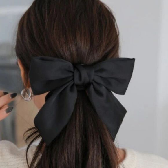 Boutique Accessories - NWT, Black Hair Bow Hair Clip